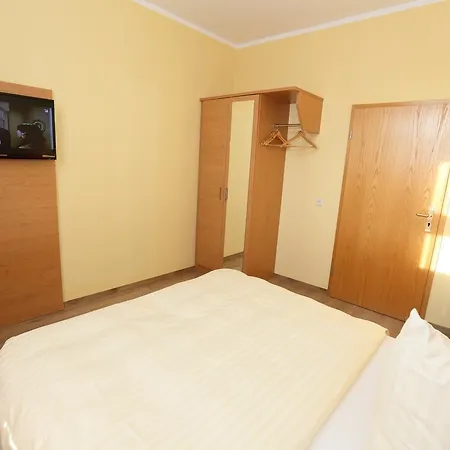 Appartementhotel In 3*